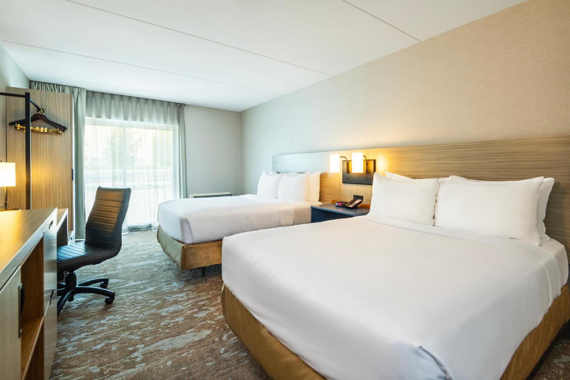 Comfort Inn Hwy 401 Kingston Buitenkant foto
